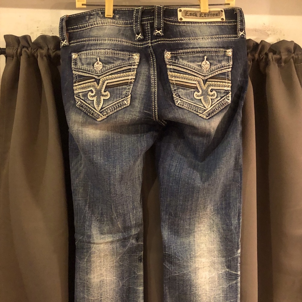 Excellent!!! Rock Revival Straight jeans 29